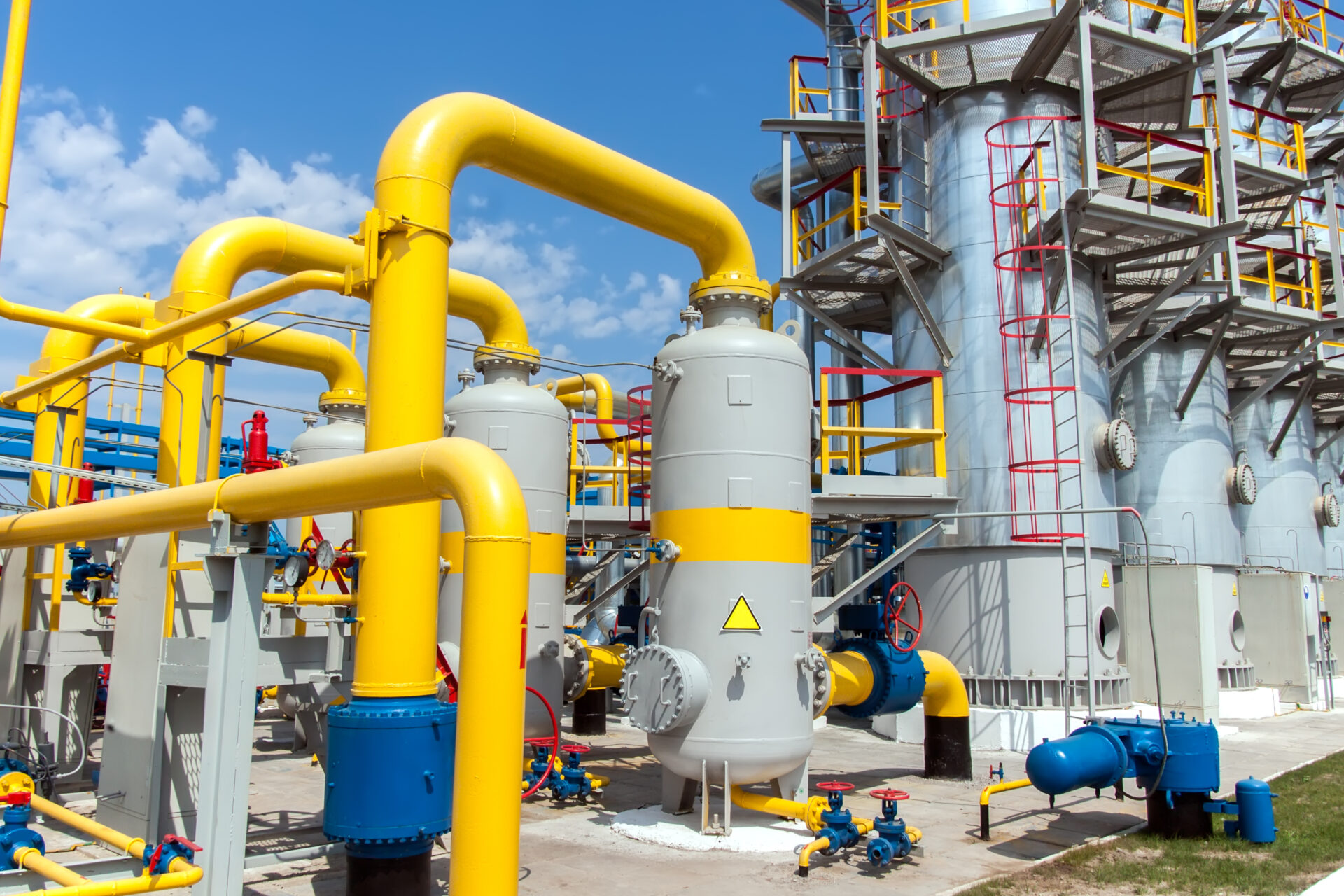 Gas compressor station