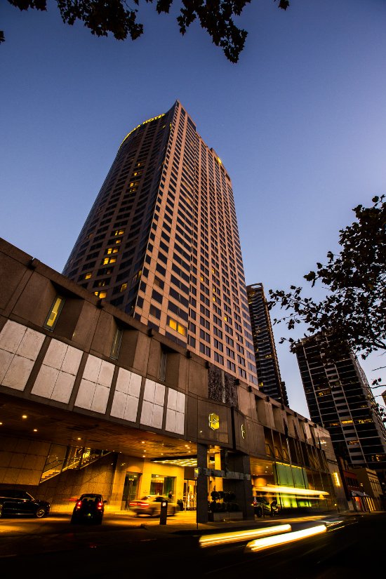 shangri-la-sydney-exterior (1)